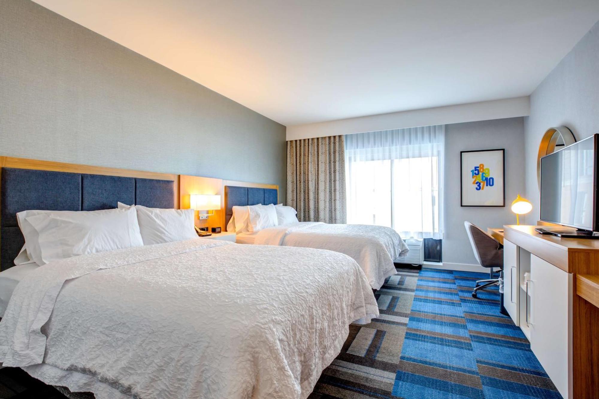 Hampton Inn & Suites Boston/Waltham Exteriér fotografie