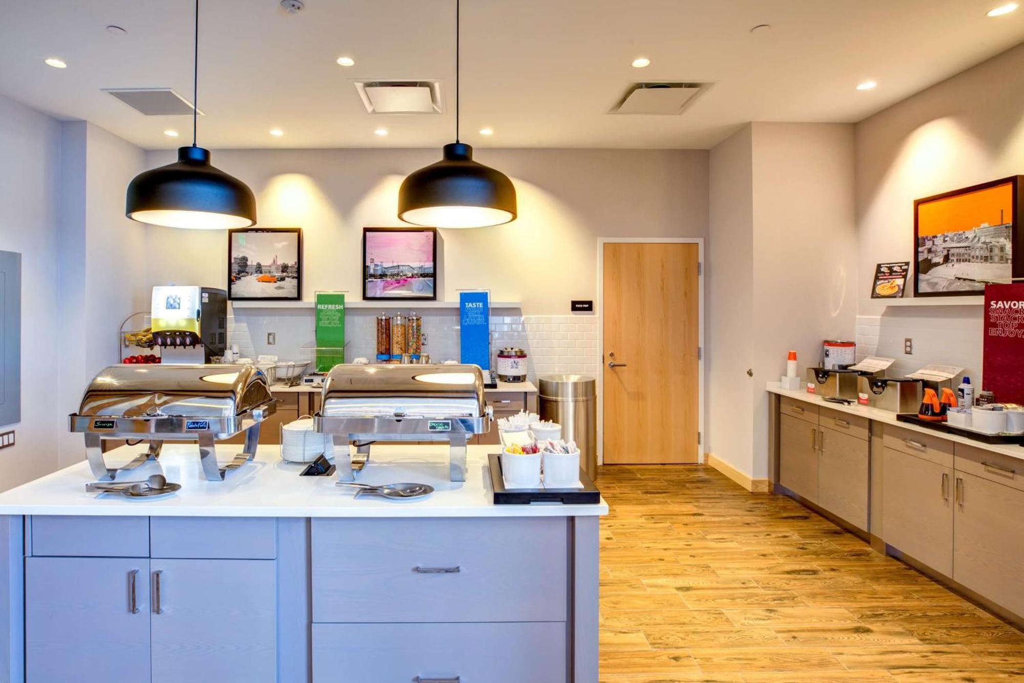 Hampton Inn & Suites Boston/Waltham Exteriér fotografie