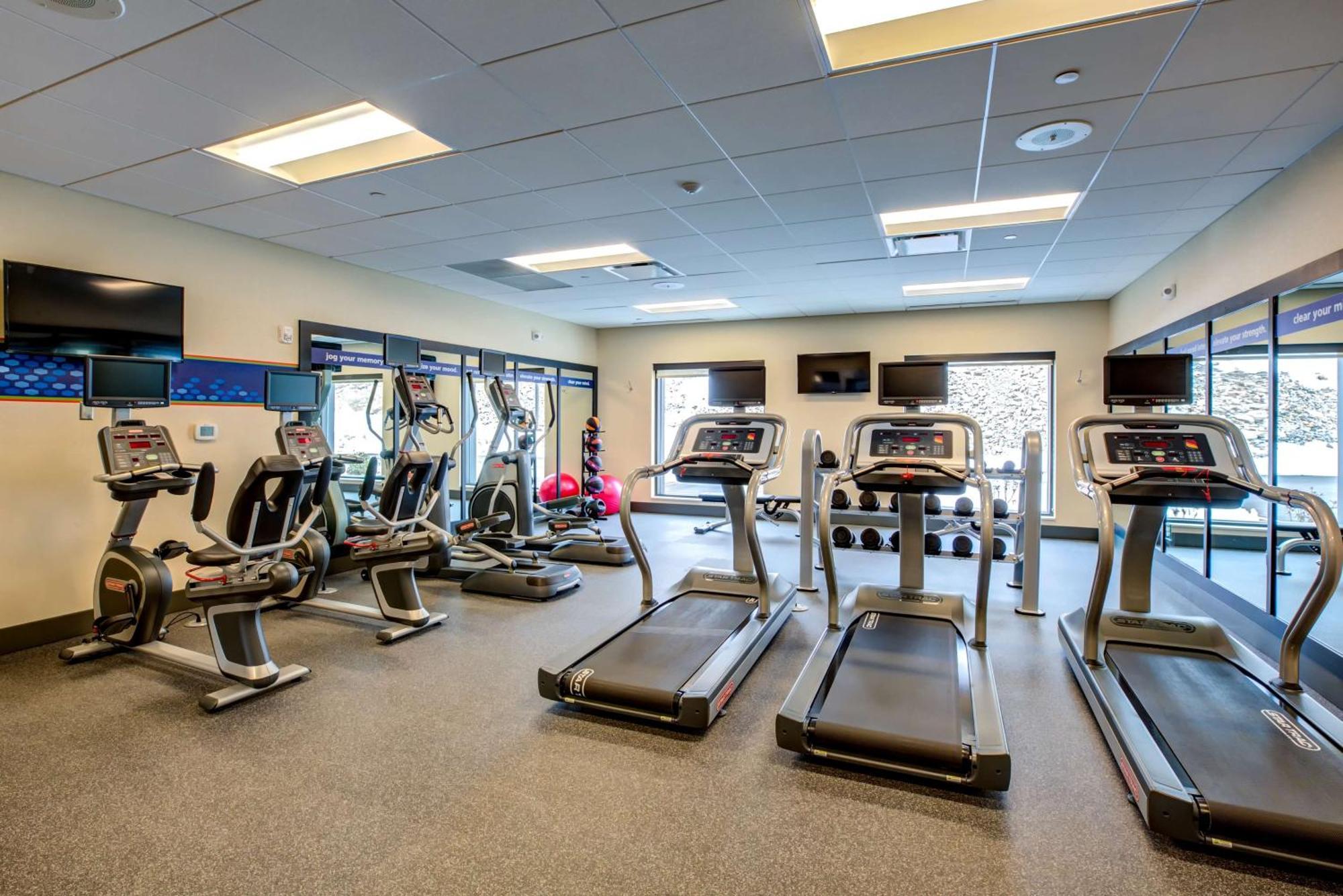 Hampton Inn & Suites Boston/Waltham Exteriér fotografie
